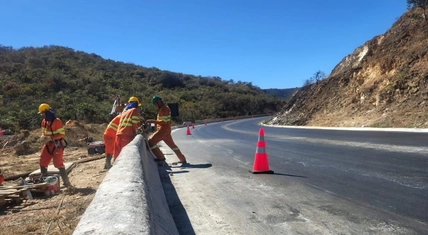 Ecovias das Gerais implanta defensas e recupera barreiras para mais segurança na serra de Francisco de Sá